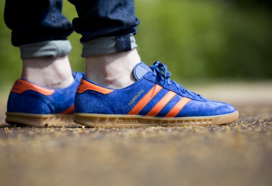 adidas-hamburg-blau-rot-01