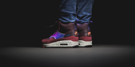 Nike-AM1-Mid-Snkrbt-WP-Multicolor-Image-05