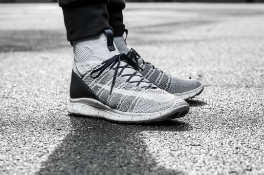Nike-Free-Flyknit-Mercurial-805554-001-2