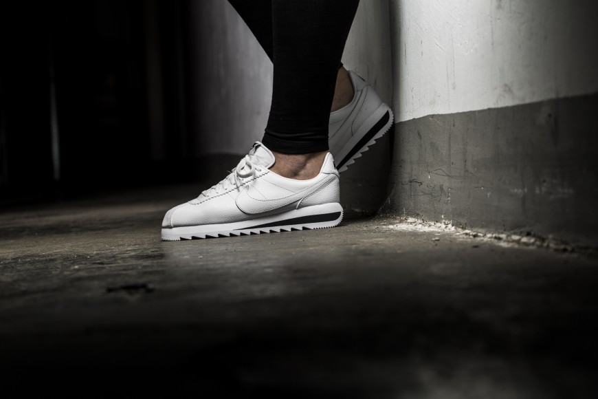 nike cortez epic premium