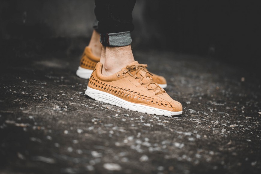 nike-833132-007-mayfly-woven-curry-3