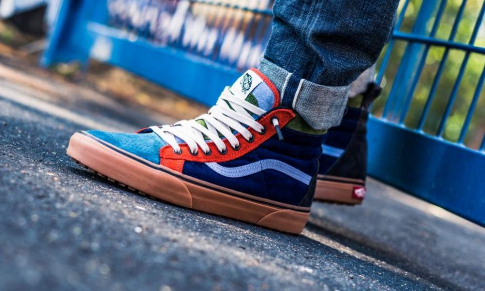 vans-sk8-hi-mte-blau-rot-va33txuc5-mood-1