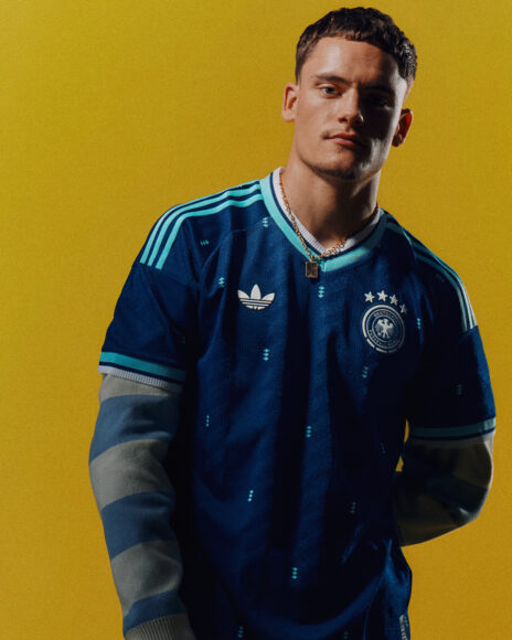 +H24765-WC26_Away_Global_DFB_Wirtz_5_3x4_RGB-1387070