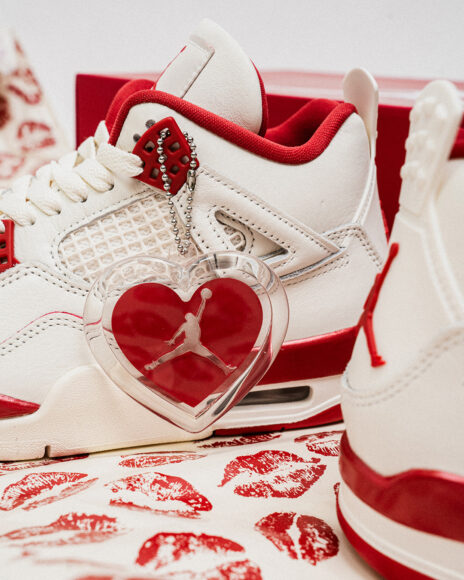 Nike-HV0823-108-Air-Jordan-4-2