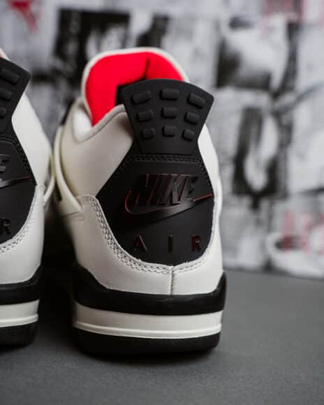 Nike-IM4002-100-Air-Jordan.4-3
