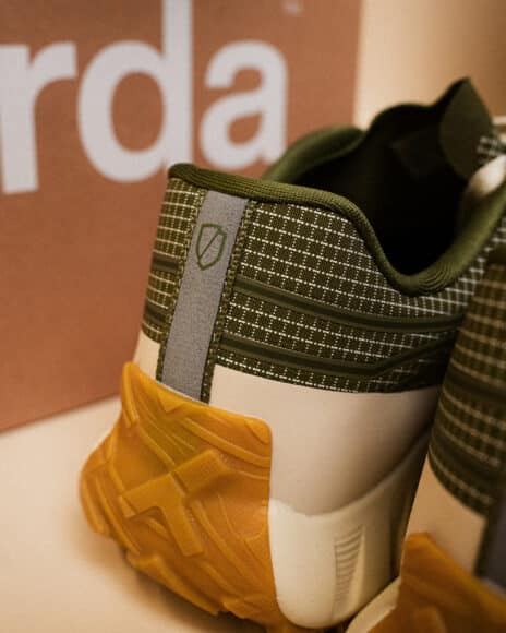 Norda-PACKSHOT-003-M-CINDER-002-M-CINDER---002-M-SAGE--001A-M-LOAM---4