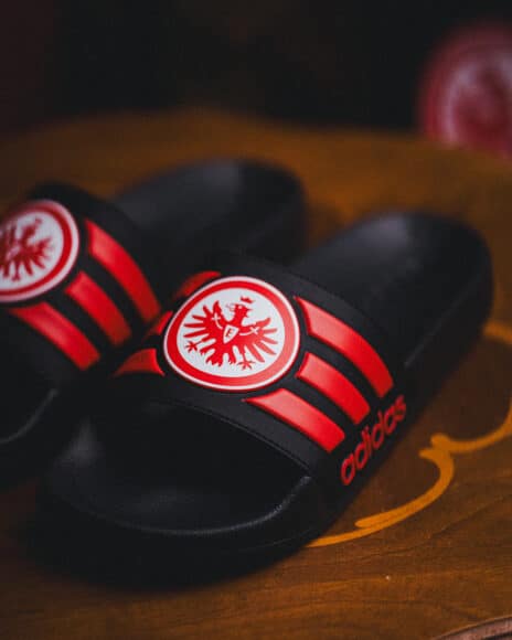 adidas-HQ2594-x-Eintracht-Frankfurt-Attilette-2