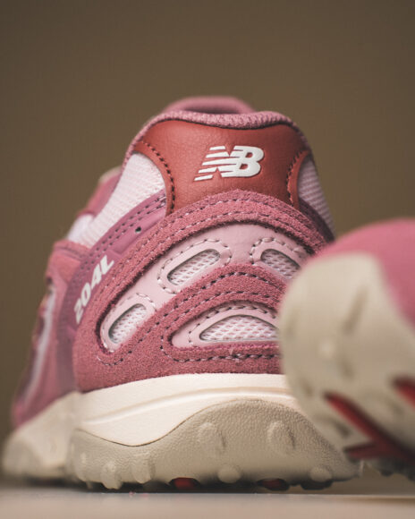 new balance-U204L7AM-Valentines Day 3