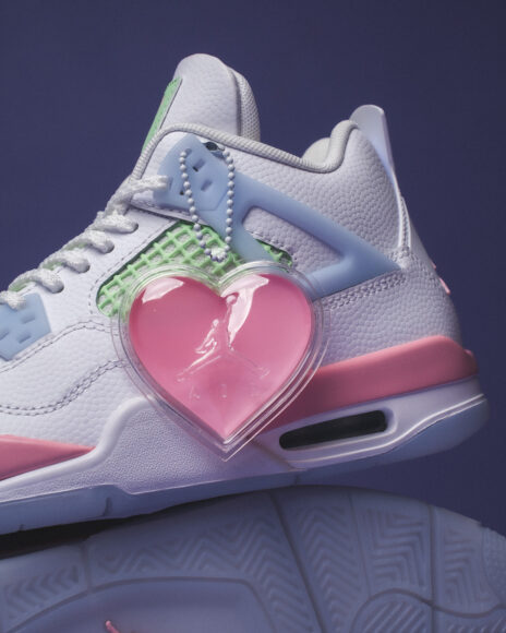 nike-IB7068-100-Air Jordan 4 Retro 4