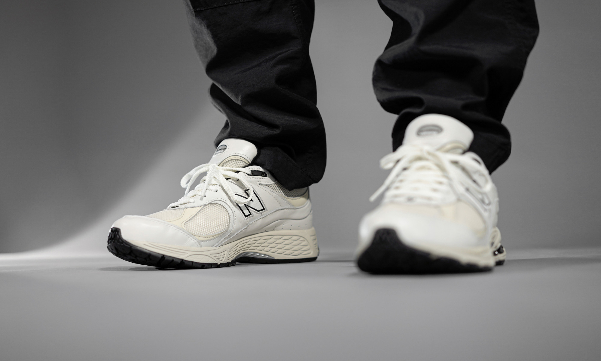 New Balance ML2002RQ (white / beige / black) | 43einhalb Sneaker Store
