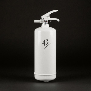 x The Grail Club Nordic Flame Feuerlöscher White