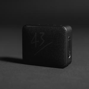x The Grail Club “JBL GO2 - black