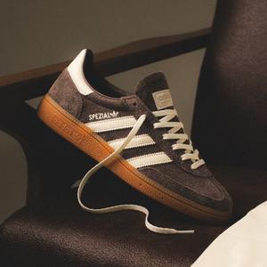 Handball Spezial W (earth strata / off white / gum)