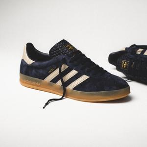 Gazelle Indoor (blau / beige)