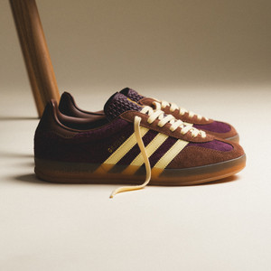 Gazelle Indoor (maroon / almost yellow / preloved brown)