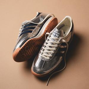 SL 72 OG W Silver Metallic & Collegiate Navy