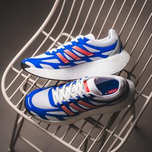 Adizero Aruku (collegiate royal / bright red / cloud white)
