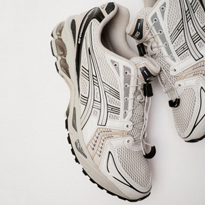 GEL-KAYANO 14 (smoke grey / smoke grey)