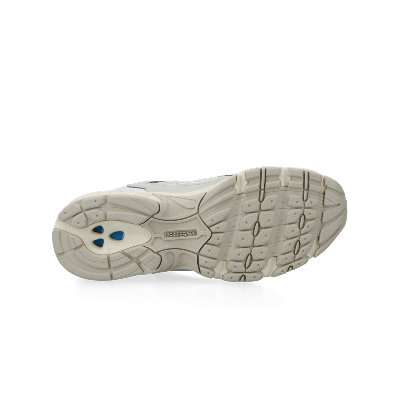 New Balance MR530AA (beige) | 43einhalb Sneaker Store