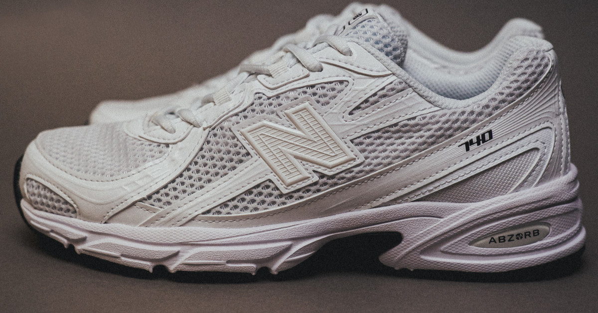 New Balance U740WW2 Triple White | 43einhalb Sneaker Store