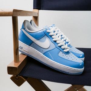 Air Force 1 07 LV8 (psychic blue / white / university blue)