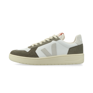VEJA V-82 Grained Leather (extra / white / natural / kaki)