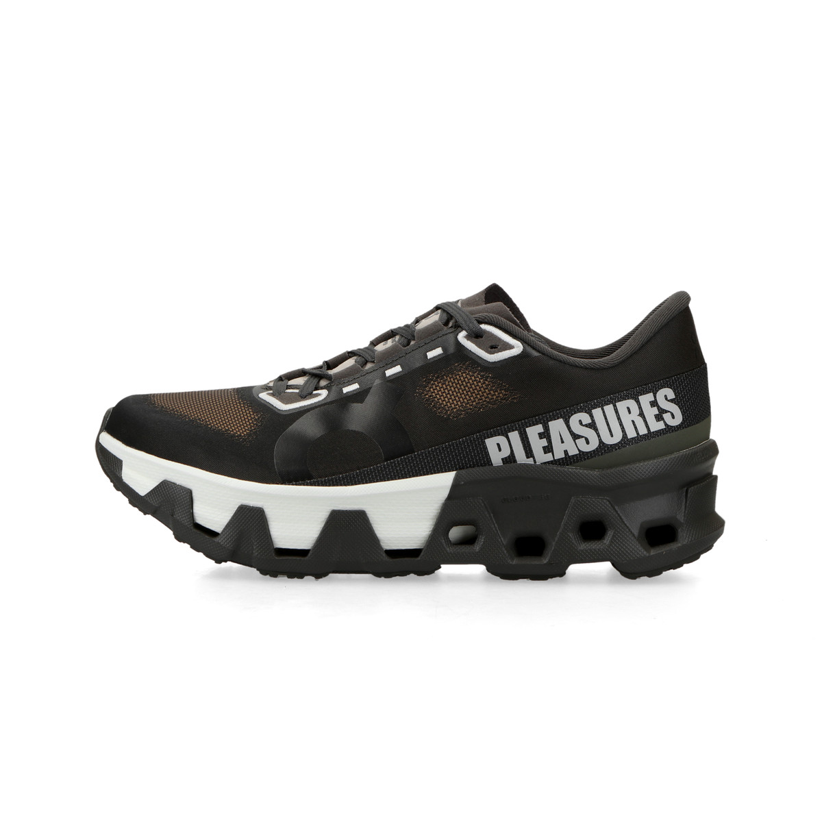 On x PLEASURES x The Loop Running Supply Co Cloudmonster Hyper PLS-TL Wschwarz 40 - Sneaker