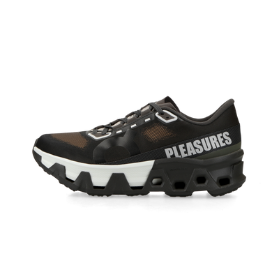 On x PLEASURES x The Loop Running Supply Co Cloudmonster Hyper PLS