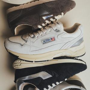 Hyperway Low M (suede / mesh white / silver)