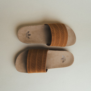 Adilette RS Dust Rust (dust rust / gum)