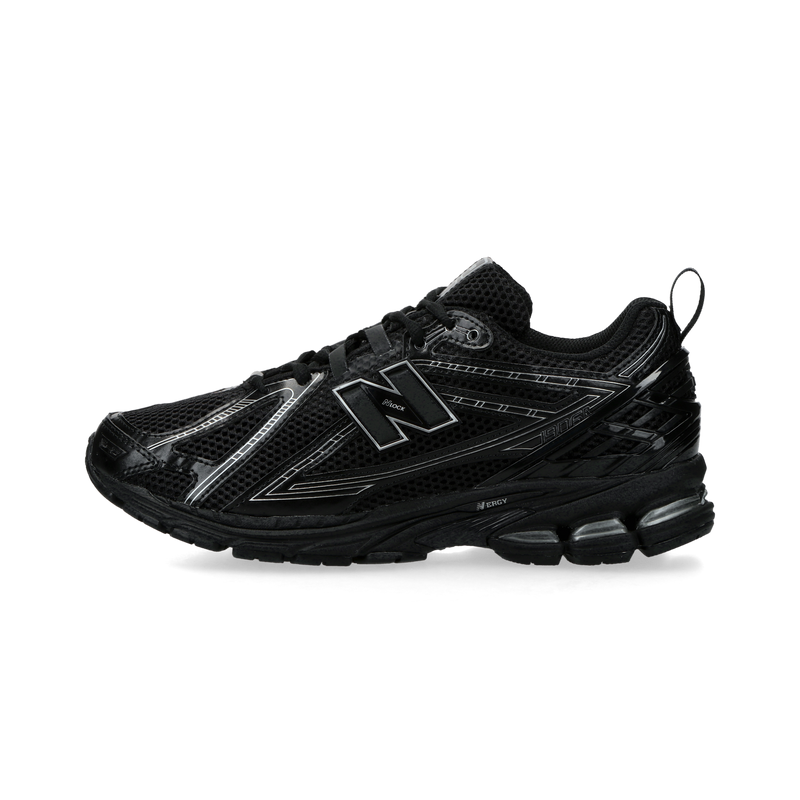 New Balance M1906RCH (black / silver metallic) | 43einhalb Sneaker