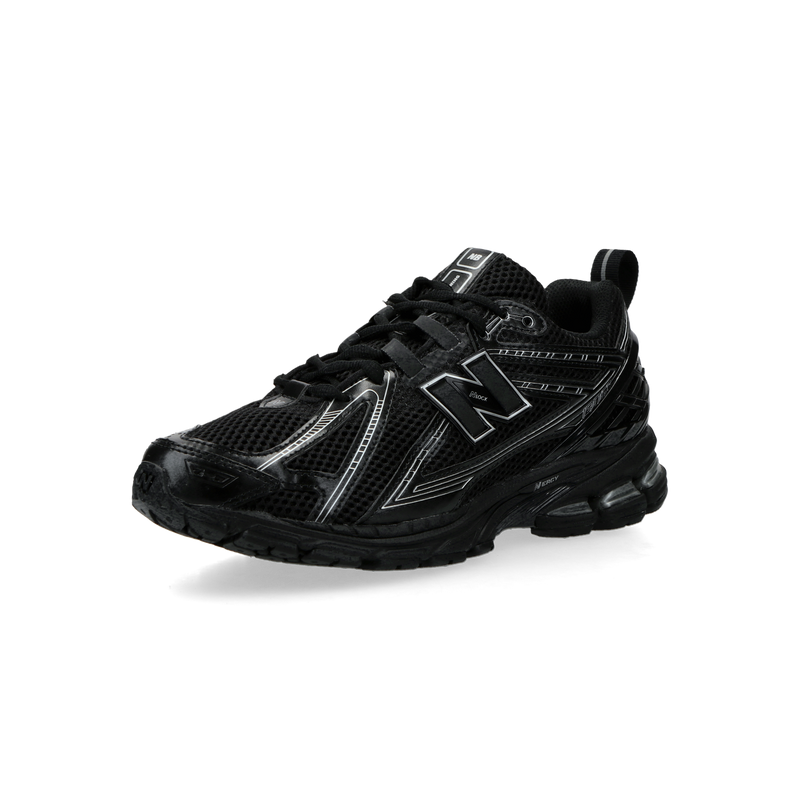 New Balance M1906RCH (black / silver metallic) | 43einhalb Sneaker