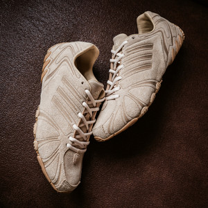 WMNS  Ghost Sprint (magic beige / wonder white / gum 4)