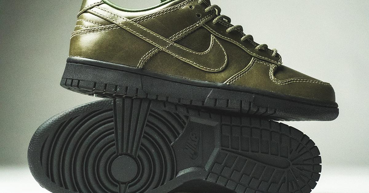 Nike Dunk Low Retro PRM QS (army olive / army olive / black 