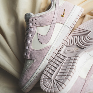 Dunk Low (sail / pearl pink / white / metallic / gold)