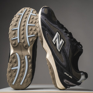U204L5WZ (black)