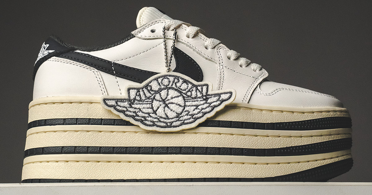 Jordan WMNS Air Jordan 1 Triple Stack (sail / anthracite / coconut 