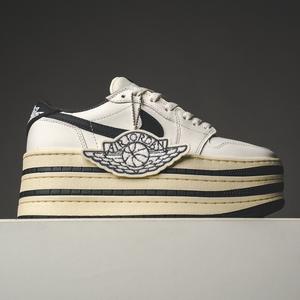 WMNS Air Jordan 1 Triple Stack (sail / anthracite / coconut milk)