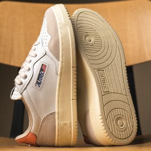 Medalist Low W (leat / suede white / peach)