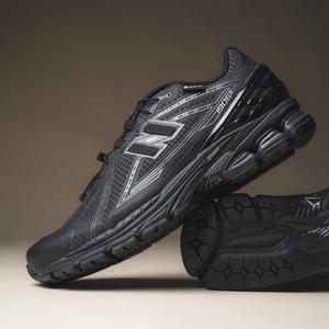 U190631U Gore-Tex (black)
