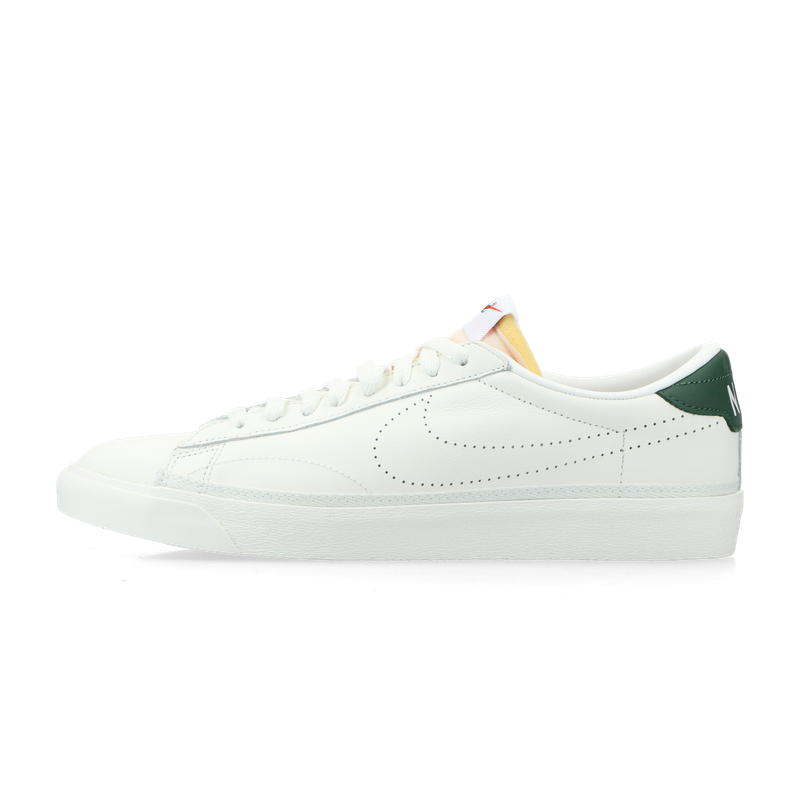 nike air zoom tennis classic