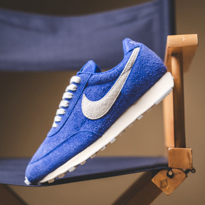 Daybreak SP (hyper royal / photon dust / sail / pale ivory)