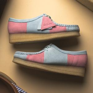 Wallabee (pale blue stripe)
