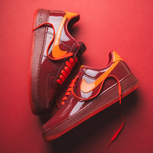 Air Force 1 Low (dark team red / university gold)