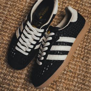 Samba OG W (core black / crew white / gold metallic)