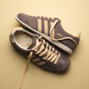 Japan W (earth strata / orange tint / gold metallic)