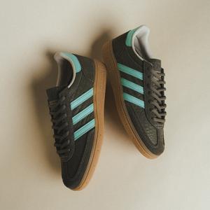 Handball Spezial (olive strata / acid mint)