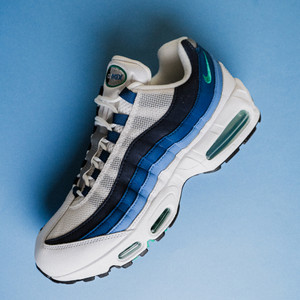 Air Max 95 OG Big Bubble Lake Blue and French Blue