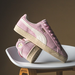 Suede Charles F. Stead (rosy outlook / frosted ivory)