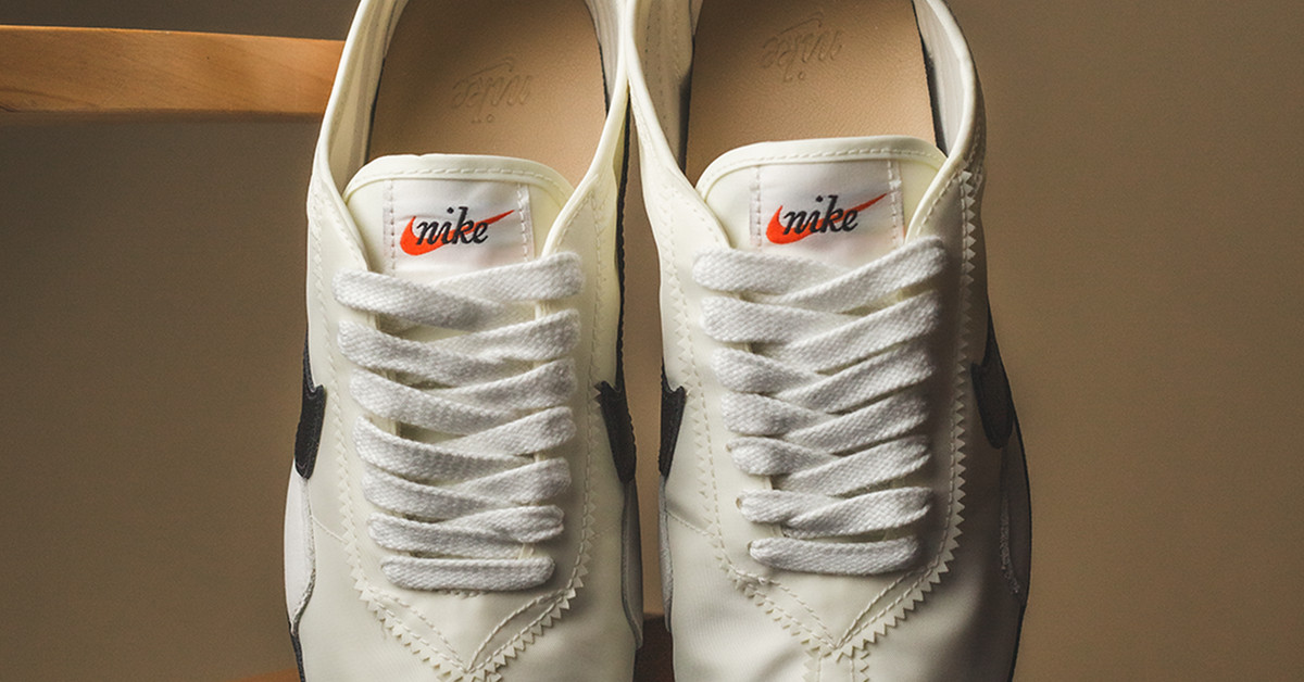 Nike WMNS Moon Shoe (soft pearl / black / black) | 43einhalb